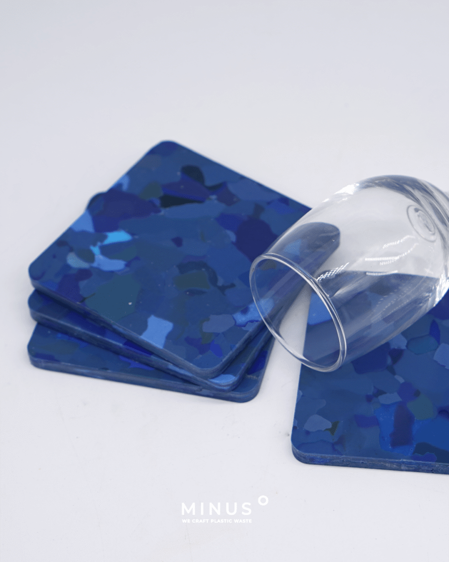 Upcycled plastic coaster by Minus Degre promoting zero waste
